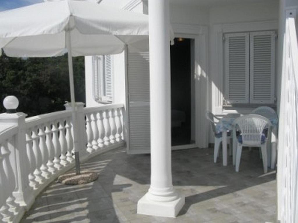 Apartments With A Parking Space Barbat, Rab - 16816 Barbat na Rabu Exterior photo
